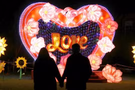 Giant Lantern Festival to light up Hanoi capital