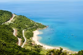 Riding tour discovers Da Nang’s Son Tra Nature Reserve