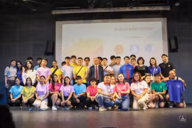 Vietnamese Student Summer Camp in Europe wraps up 