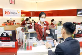 SBV asks to issue revised decree on foreign ownership cap at Vietnamese banks