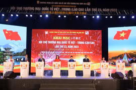 Lao Cai hosts 23rd Vietnam - China international trade fair