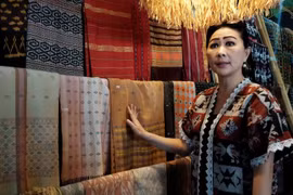 Indonesia unveils shirts for ASEAN Heads of State 