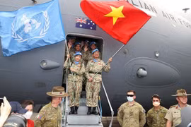 Vietnam ready for joint work to maintain global peace, stability: Minister