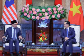 President hosts Malaysian Prime Minister