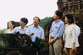 Japanese Crown Prince, Crown Princess visit world heritage sites in Quang Nam