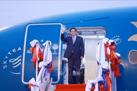PM Pham Minh Chinh arrives in Laos for 4th MRC Summit