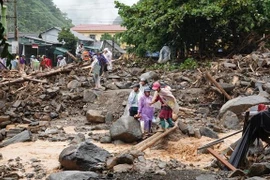 PM orders mitigating damage from landslides, flash floods