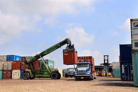 Enterprises should explore niche markets amid export decline: ministry