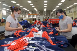 Garment exports slump in first quarter