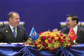 Laos, Russia cement solidarity