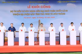  PM attends ground-breaking ceremony for bridge connecting Mekong Delta provinces 
