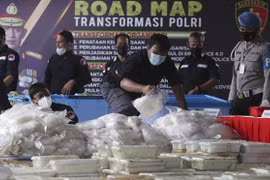 Indonesia arrests 39 people linked to regional drug syndicate