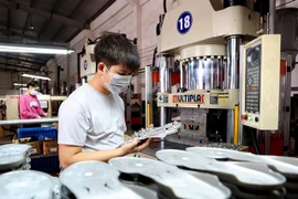 Vietnam attracts 1.69 billion USD in foreign investment in January