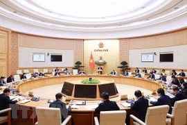 PM demands strengthened discipline in law building 
