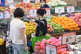 Singapore’s inflation drops for 4th straight month