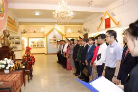 Vietnamese agencies commemorate late leaders of Laos