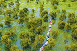 Mekong Delta has 10 more typical tourist destinations