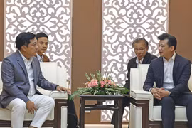 Vietnamese, Lao firms join hands in developing railway project