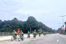 Ha Long-Cam Pha coastal road puts into operation