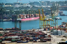 Singapore posts worst export drop in a decade
