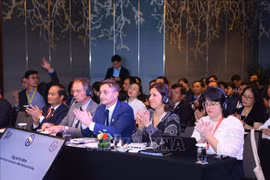 Vietnam, France discuss smart city development