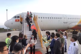 China reopens group tours to Vietnam from March 15
