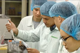 Vietnam needs to enhance vaccine production capacity: experts