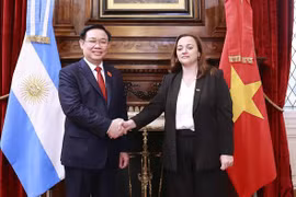 NA Chairman holds talks with Argentinean counterpart