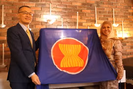 Vietnam hands over Berlin ASEAN Committee chairmanship role to Brunei