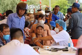 500 Cambodian residents, those of Vietnamese origin in Cambodia get free health check-ups, gifts