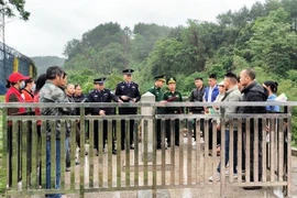 Vietnam, China raise public awareness of laws in border areas
