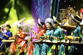 Programme helps enhance links between overseas Vietnamese and homeland