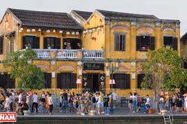 Tourists flock to Hoi An during New Year holiday 