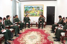 Vietnamese, Lao defence ministries step up cooperation