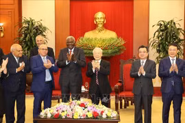 Party chief hosts Cuban delegation