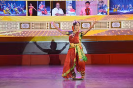 Indian classical dance impresses Dak Lak audience