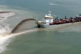 Indonesia resumes sea sand exports after banning for 20 years