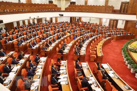 Mid-term reviews of Politburo, Secretariat discussed by Party Central Committee