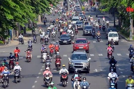 People return in droves to HCM City after Tet