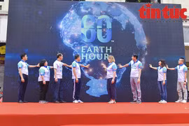 Over 1,000 people run in response to Earth Hour 2023 in Hanoi