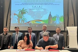 Lam Dong intensifies tourism cooperation with Singapore