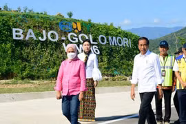 Indonesia inaugurates new road serving ASEAN Summit