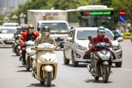 Hot weather continues scorching Vietnam