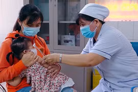 WHO, UNICEF to ensure 5-in-1 vaccine supply for Vietnam