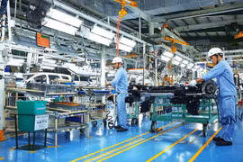 Exports, investments remain Vietnam’s economic growth driver: Insiders