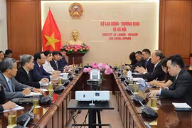 Vietnam, Singapore intensify cooperation in human resources training