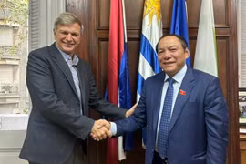 Vietnam, Uruguay to cooperate in sports 