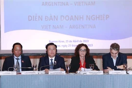 NA Chairman attends Vietnam-Argentina business forum