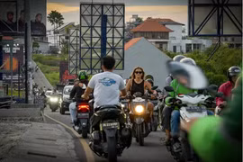 Indonesia to annul visa of disrespectful tourists