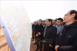 PM inspects Tuyen Quang - Phu Tho expressway project